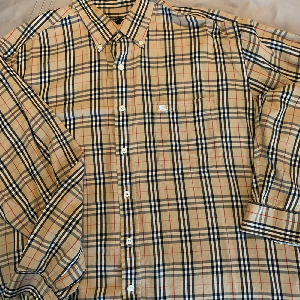 EUC Authentic Burberry Men’s XL button down LS 100% cotton